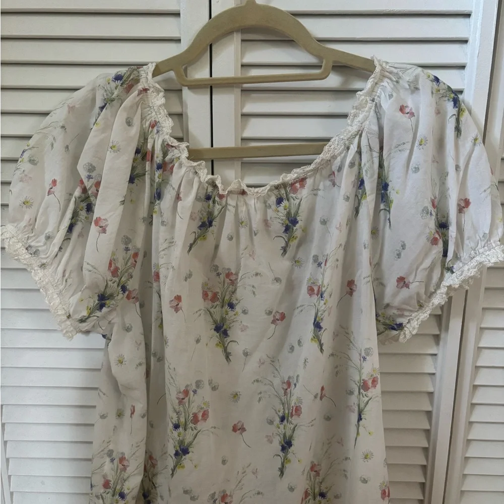 Doen White Floral Puff Sleeve Blouse - Picture 2 of 2